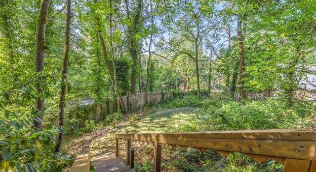 Photo of 3160 Whitten Dr, Eugene, OR 97405
