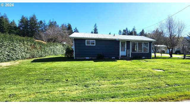 Photo of 31095 Crabapple Way, Gold Beach, OR 97444