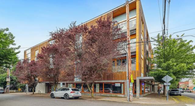 Photo of 915 SE 35th Ave #205, Portland, OR 97214