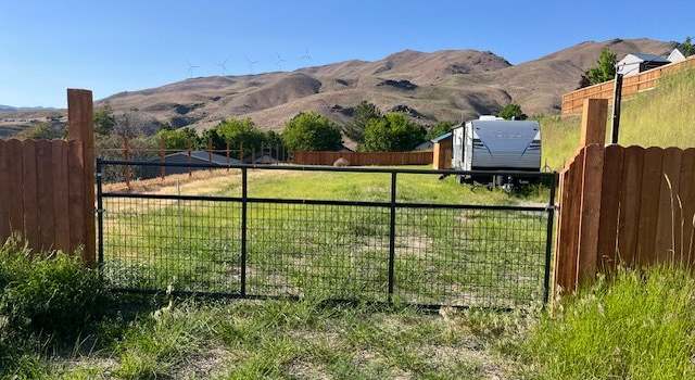 Photo of 565 E Madison St, Huntington, OR 97907