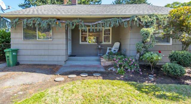 Photo of 906 NE 117th Ave, Portland, OR 97220