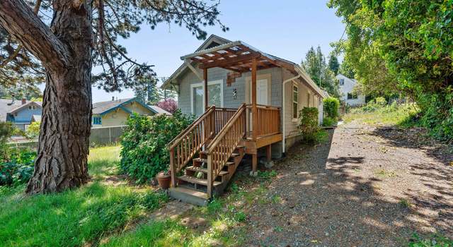 Photo of 1173 Park Ave, Coos Bay, OR 97420
