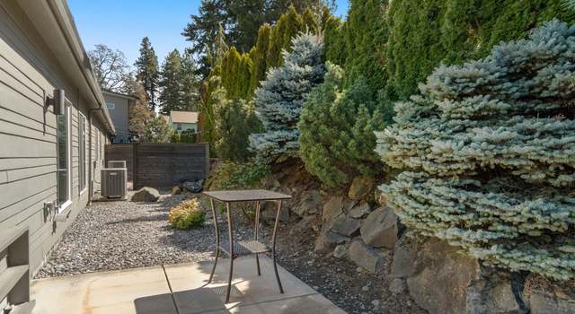 Photo of 2217 Clearwater Ln, Hood River, OR 97031