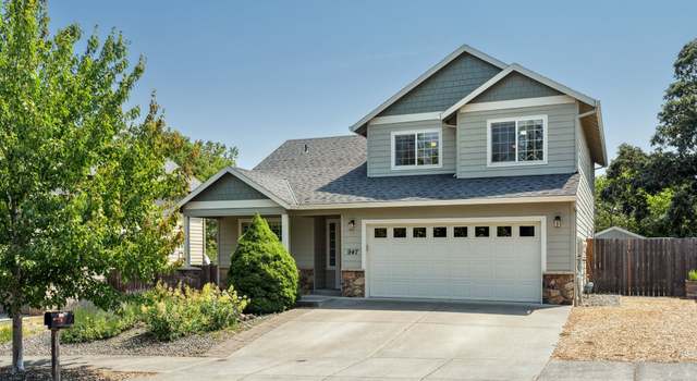 Photo of 947 28th St, Hood River, OR 97031