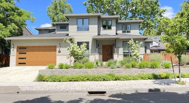 Photo of 4672 Winthrop Ct, Lake Oswego, OR 97035