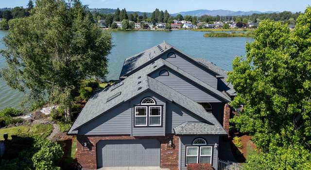 Property at 21401 NE Shore Dr, Fairview, OR 97024, 3 beds, 3.5 baths