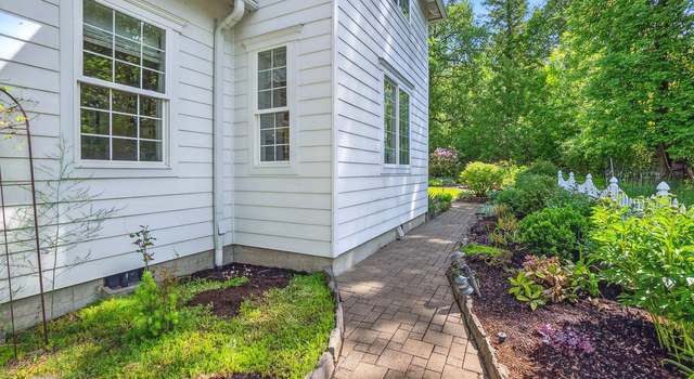 Photo of 15095 NW Countryside Ct, Portland, OR 97229