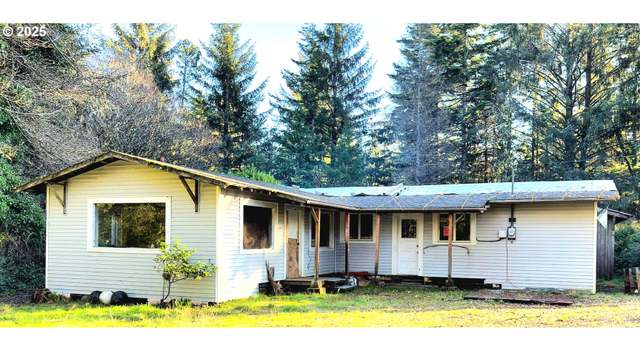 Photo of 93706 Driftwood Inn Ln, North Bend, OR 97459