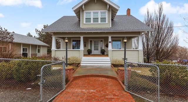 Photo of 102 NE Harrison St, Dufur, OR 97021