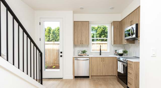 Photo of 5270 SE Lafayette St #6, Portland, OR 97206