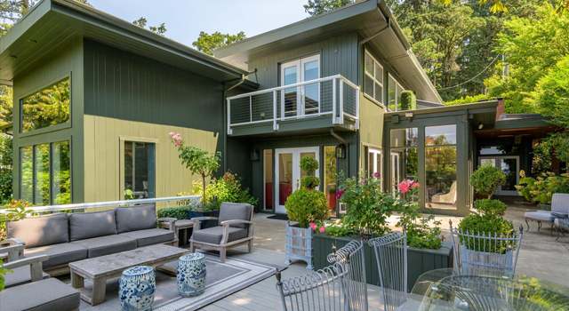 Photo of 2502 Highland Dr, Eugene, OR 97403
