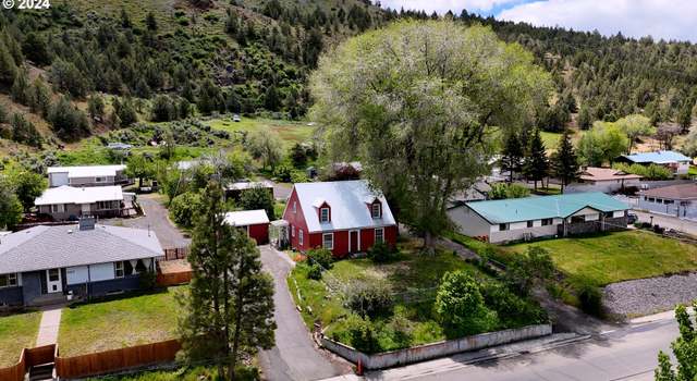 Photo of 640 SE Hillcrest Rd, John Day, OR 97845
