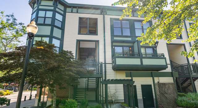 Photo of 1371 NE Orenco Station Pkwy #8, Hillsboro, OR 97124