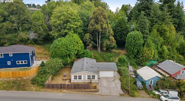 Photo of 766 Southwest Blvd, Coos Bay, OR 97420