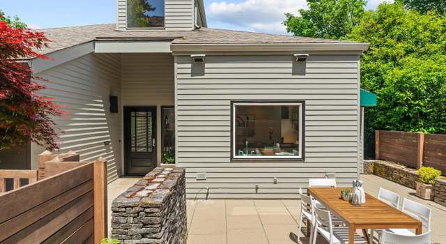 Photo of 1966 SW Terrace Dr, Portland, OR 97201
