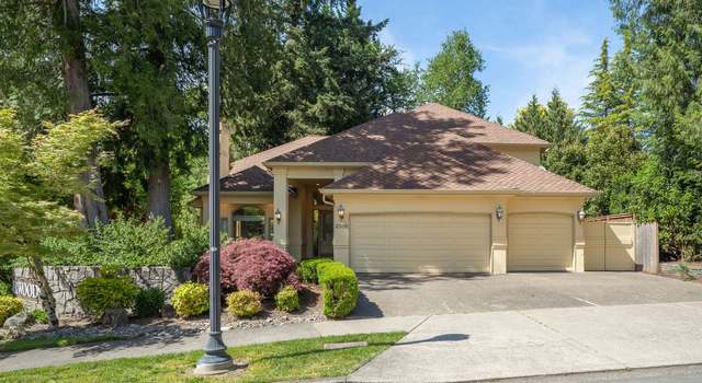 Photo of 3305 River Woods Pl, Lake Oswego, OR 97034