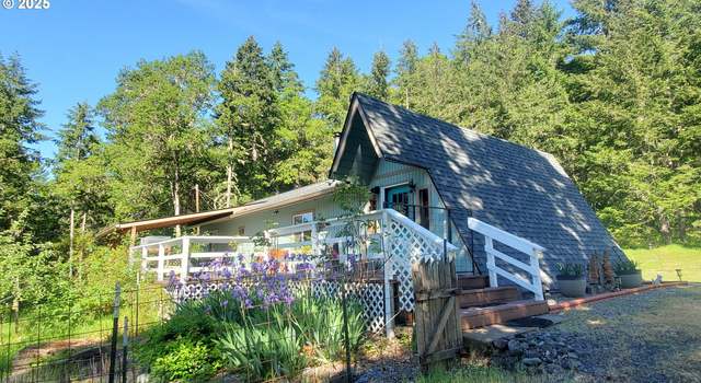 Photo of 527 Old Homestead Dr, Oakland, OR 97462