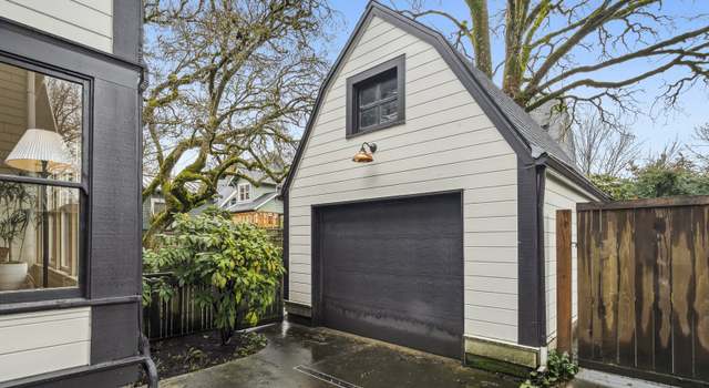 Photo of 2134 NE 17th Ave, Portland, OR 97212