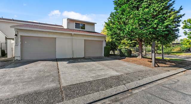 Photo of 3300 NE 29th St, Gresham, OR 97030
