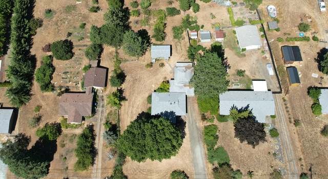 Photo of 267 Crest Dr, Myrtle Creek, OR 97457