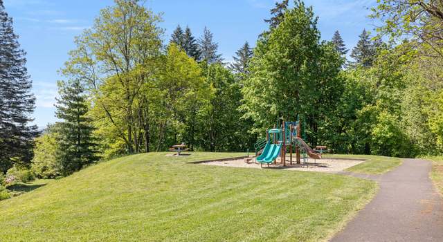 Photo of 917 NW Greeley St, Camas, WA 98607