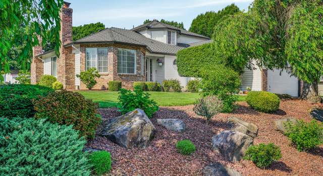 Photo of 12717 SE Bluff Dr, Clackamas, OR 97015