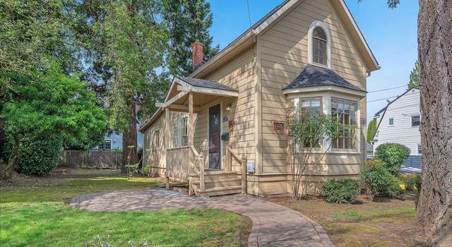Photo of 2425 NE 32nd Pl, Portland, OR 97212