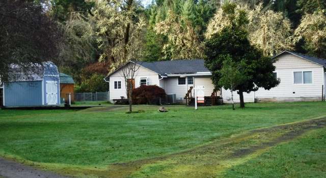 Photo of 695 Riverwood Ln, Oakland, OR 97462