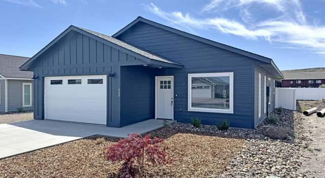 Photo of 660 E St, Baker City, OR 97814