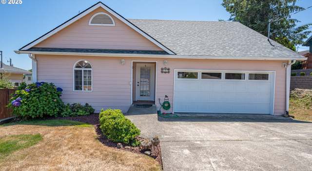 Photo of 849 Maryland St, North Bend, OR 97459