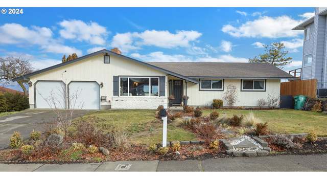 Photo of 901 E 18th St, The Dalles, OR 97058