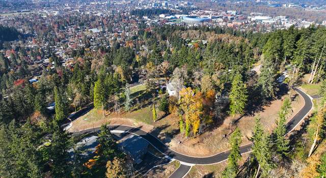 Photo of 2993 Capital Dr #1, Eugene, OR 97403