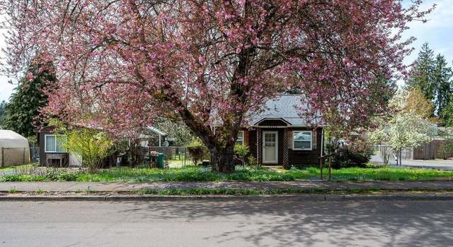 Photo of 18325 Meinig Ave, Sandy, OR 97055