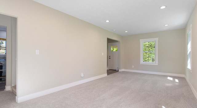 Photo of 14235 SE Upper Aldercrest Dr, Milwaukie, OR 97267