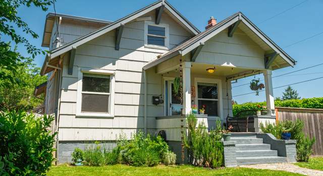 Photo of 635 SE 4th St, Gresham, OR 97080