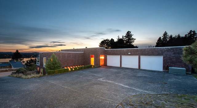 Photo of 6320 E Evergreen Blvd, Vancouver, WA 98661