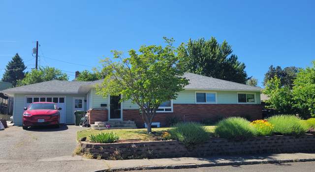 Photo of 330 W 21st St, The Dalles, OR 97058