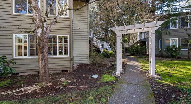 Photo of 5057 Foothills Dr Unit H, Lake Oswego, OR 97034
