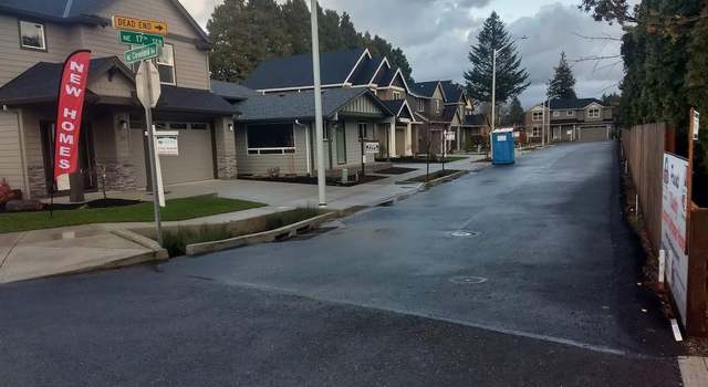Photo of 1031 NE 17th Ter, Gresham, OR 97030