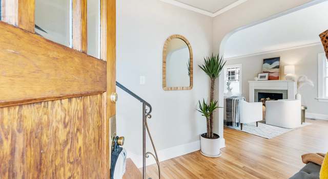Photo of 1955 SE Locust Ave, Portland, OR 97214