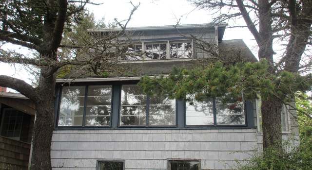 Photo of 328 6th Ave, Seaside, OR 97138