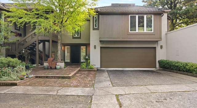Photo of 725 NW Westover Ter, Portland, OR 97210