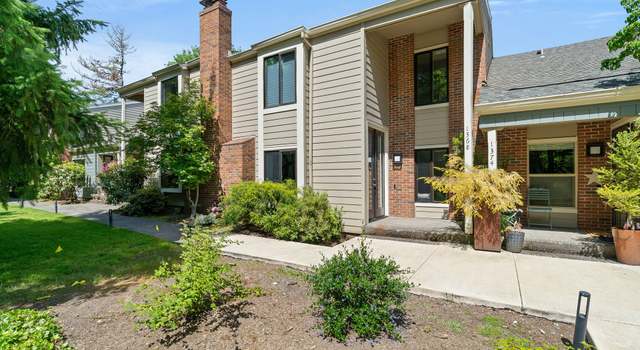 Photo of 1368 Boca Ratan Dr, Lake Oswego, OR 97034