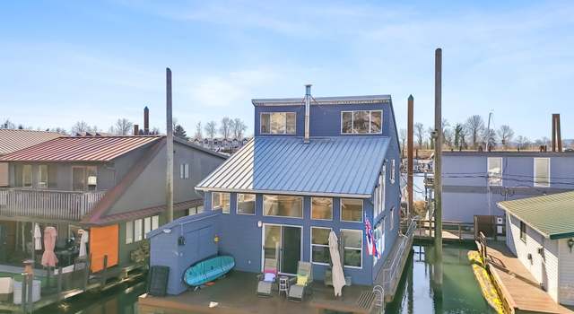 Photo of 534 N Tomahawk Island Dr, Portland, OR 97217