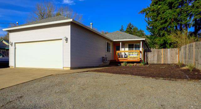 Photo of 6345 SE Hull Ave, Milwaukie, OR 97267