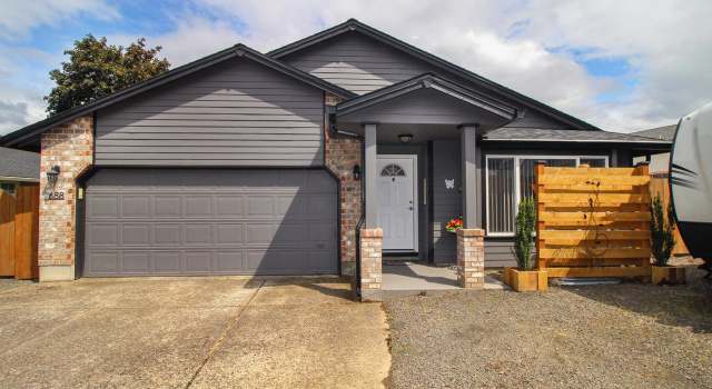 Photo of 688 SE 69th Ct, Hillsboro, OR 97123