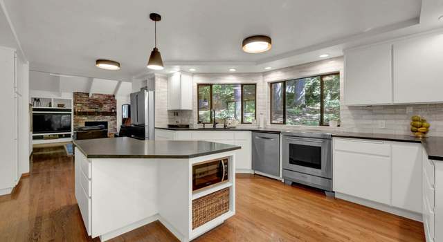 Photo of 2050 Dogwood Dr, Eugene, OR 97405