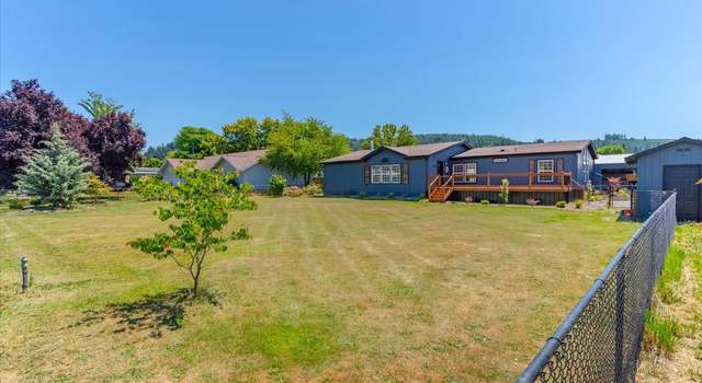 Photo of 4309 Long St Unit B, Sweet Home, OR 97386