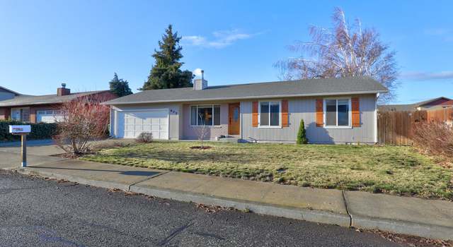 Photo of 605 Sherman Dr, The Dalles, OR 97058