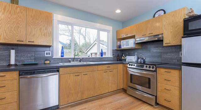 Photo of 3129 SE 71st Ave, Portland, OR 97206